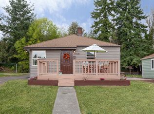 7915 18th Ave SW, Seattle, WA 98106