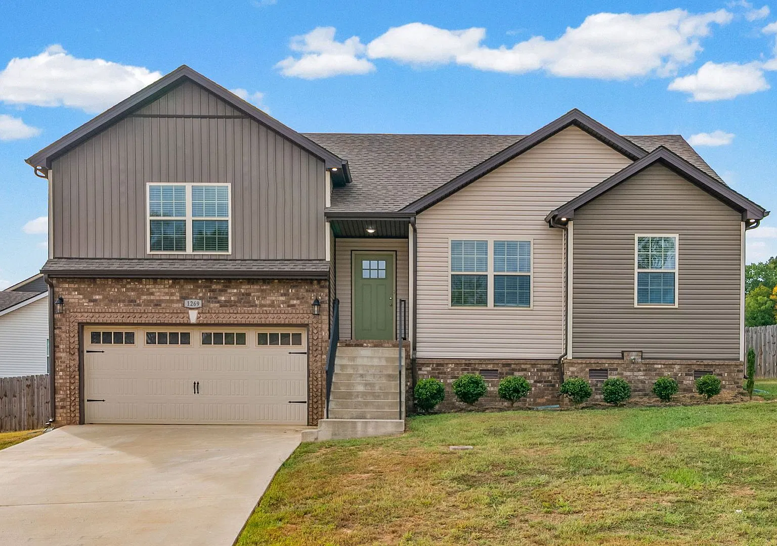 1269 Cardinal Creek Dr — Photo 1