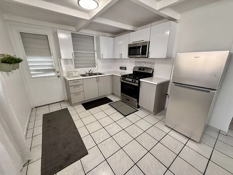2 bed, 1.0 bath, 1200 sqft, $1,450 — Photo 2