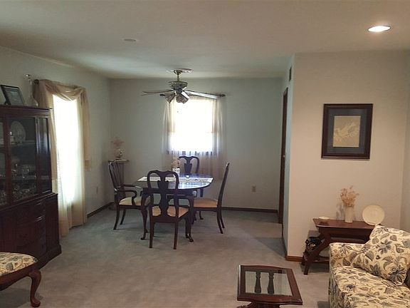 5th image of 8736 Heritage Dr