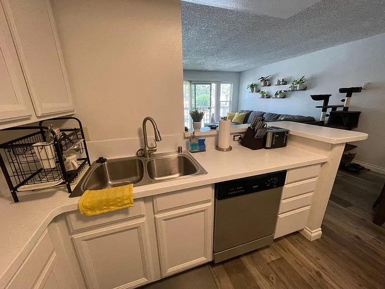 6006 Rancho Mission Rd #292 — Photo 8