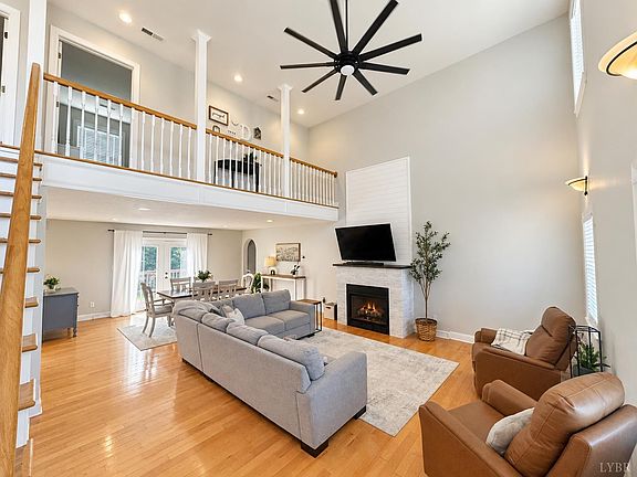 3rd image of 231 Longhill Rd