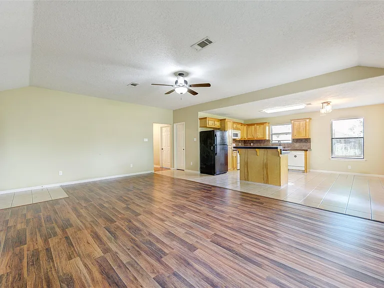 9550 Thousand Oaks Loop — Photo 9