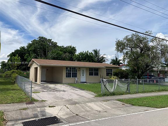 4th image of 3271 NW 16th St