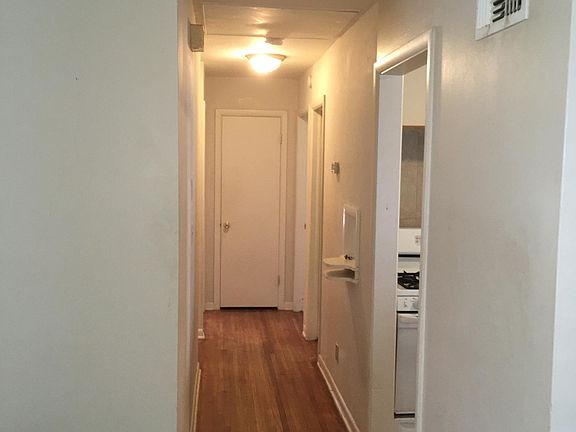 5th image of 3008 S Sandusky Ave