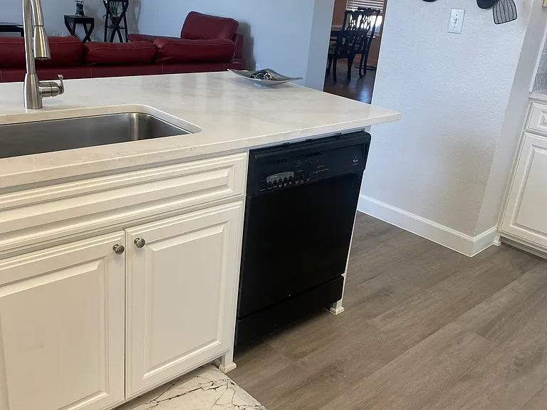 1916 Silver Leaf Dr — Photo 10
