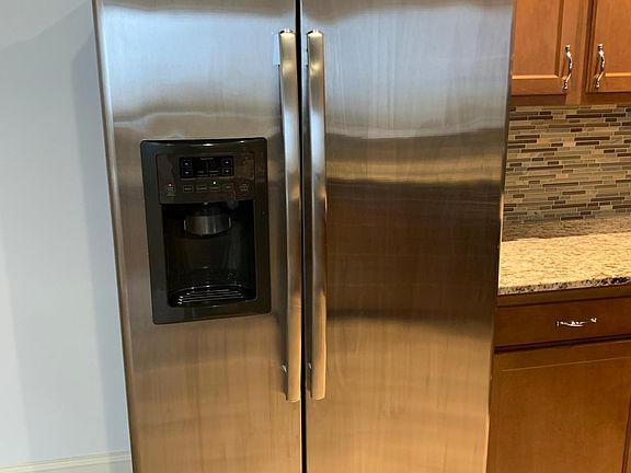 3rd image of 7100 Willie G Ave #204