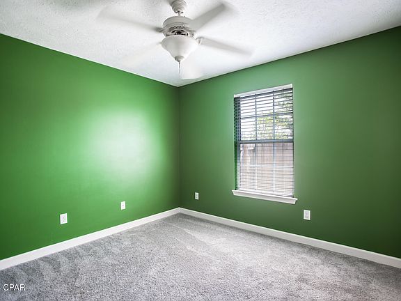 3rd image of 115 Keystone Plz #115