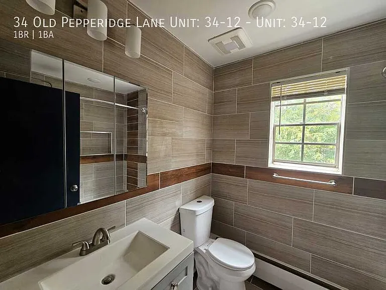 34 Old Pepperidge Ln #12 — Photo 13