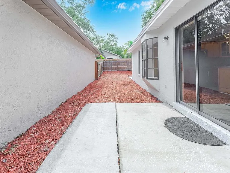 3826 Lake Shore Dr — Photo 24