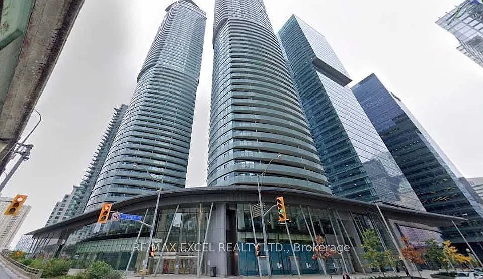 14 York St #3704