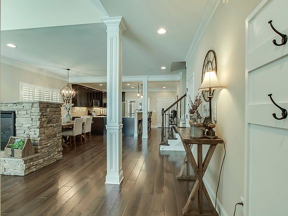 2nd image of 8312 Shoregate Ln