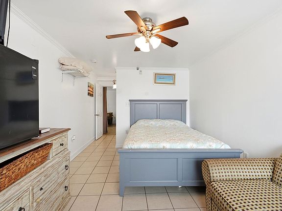 3rd image of 5409 N Ocean Blvd. #106-108