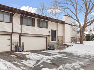 4487 Churchill St, Saint Paul, MN 55126