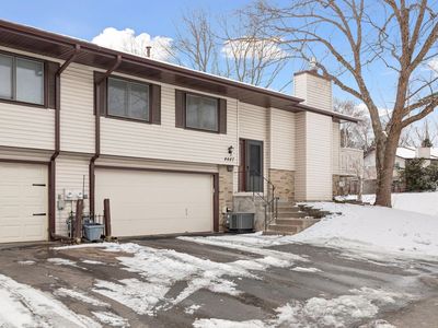 4487 Churchill St, Saint Paul, MN, 55126