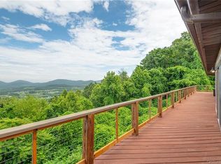143 Mountainside End Dr, Hendersonville, NC 28792