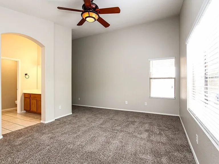 9166 W Melinda Ln — Photo 7