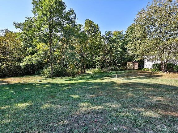 5th image of 4005 Shady Lane Dr