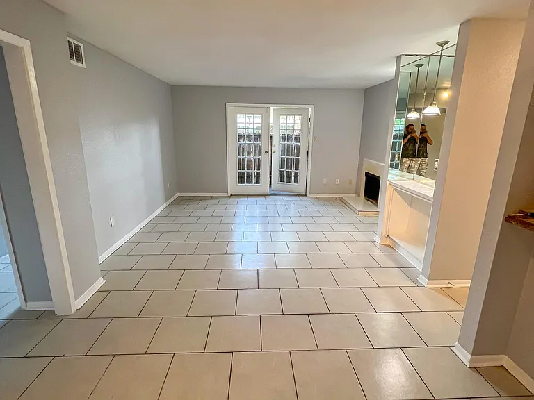 8918 Bissonnet St #307 — Photo 6