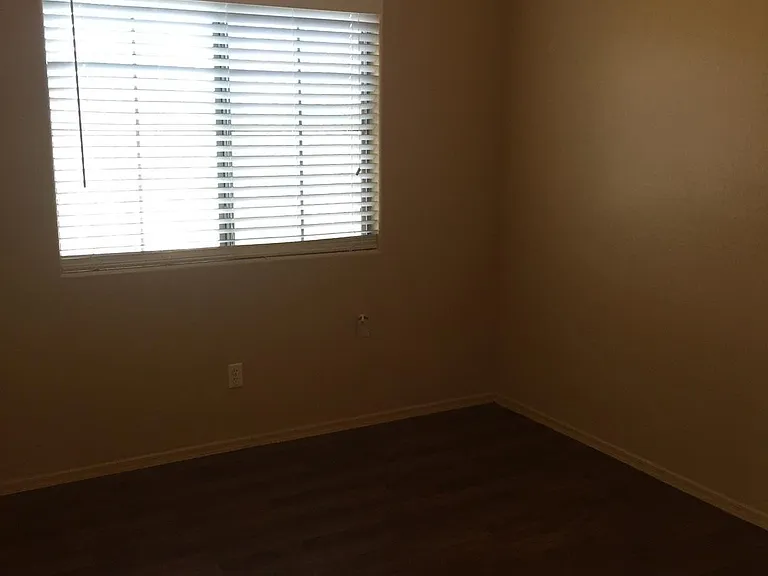 17236 W Country Gables Dr — Photo 8