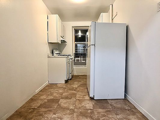 3rd image of 8829 Fort Hamilton Pkwy APT B55