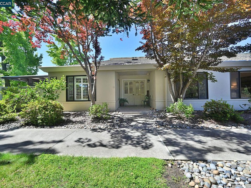 1st image of 2217 Pine Knoll Dr Unit 3
