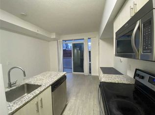 10 Willison Sq, Toronto, ON M5T0A8