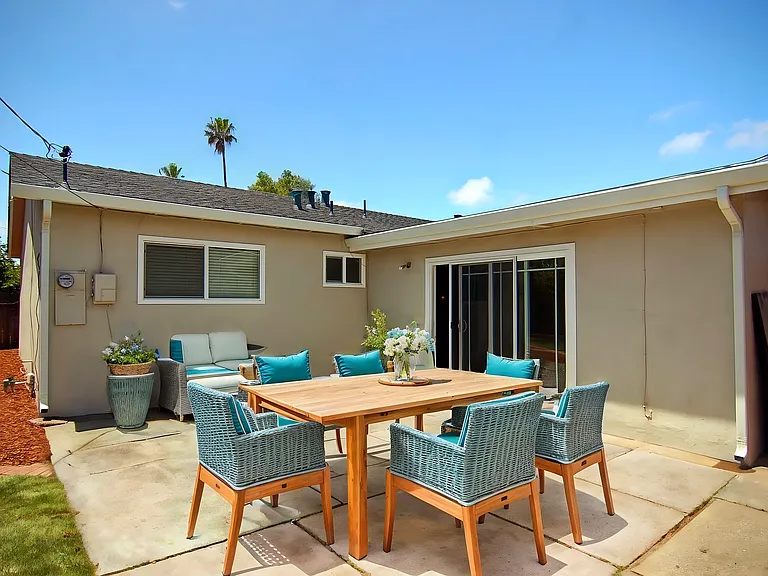 5150 Coco Palm Dr — Photo 12