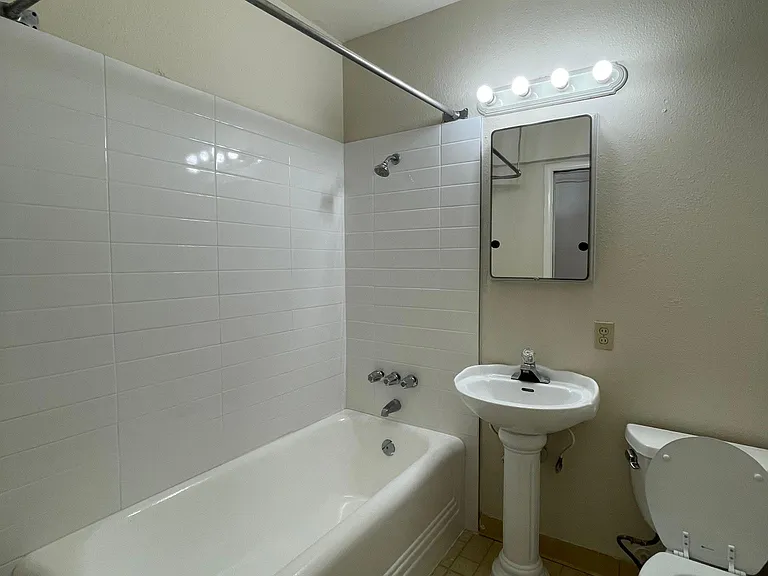 333 Lenox Ave #4 — Photo 11