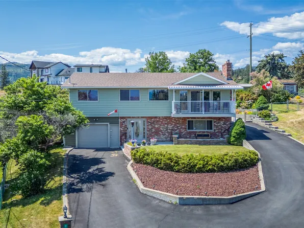 2489 Chieftain Rd, West Kelowna, BC V4T 1N3