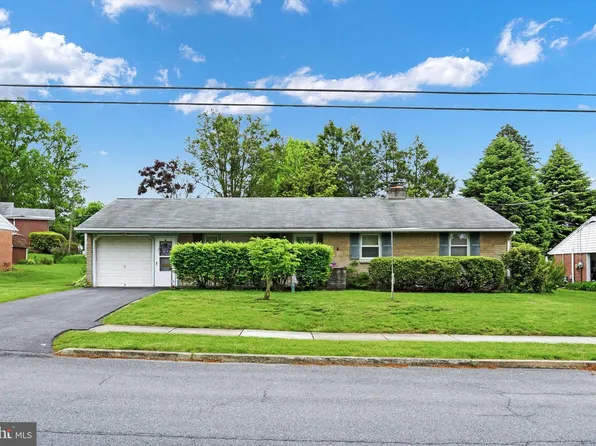524 E Hummelstown St, Elizabethtown, PA 17022