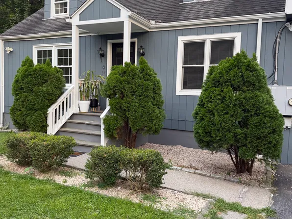 34 Pine Hill Ave #1, Stamford, CT 06906