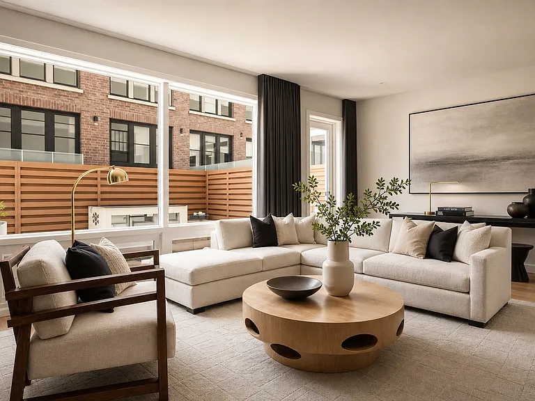 225 W 28th St #2B — Photo 2