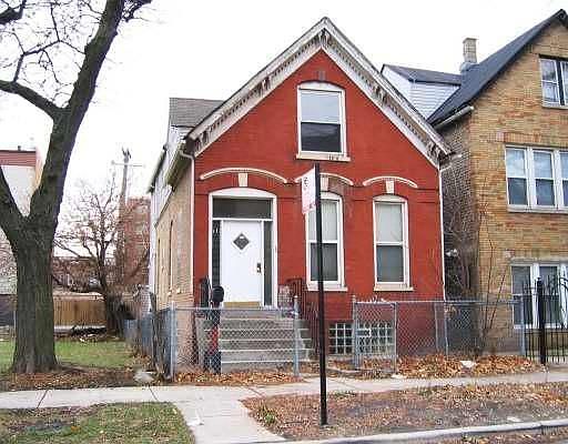 2nd image of 2333 W Moffat St