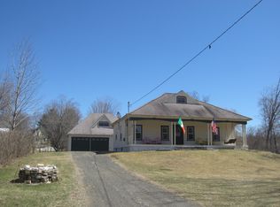 97 Bowdoin St, Winthrop, ME 04364