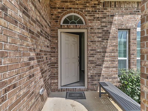 2nd image of 1507 Bella Garden Ct
