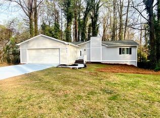 1718 Dunbarton Dr, Lithonia, GA 30058