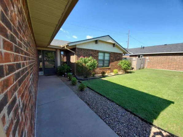 7508 SW Forest Ave, Lawton, OK 73505