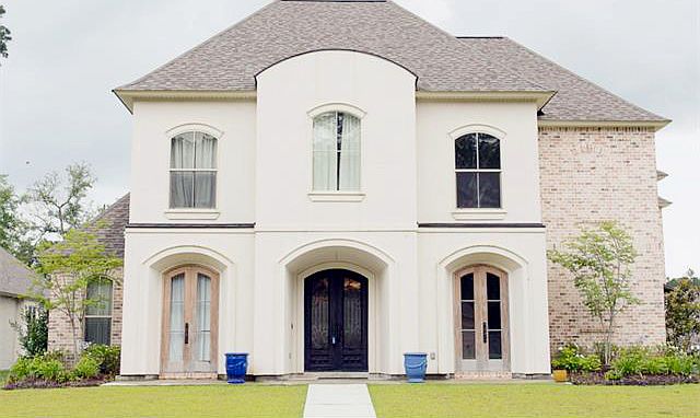 1st image of 224 Grande Maison Blvd