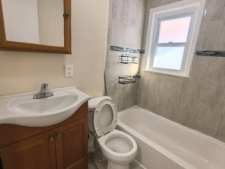 617 Willow Ave #1 — Photo 8
