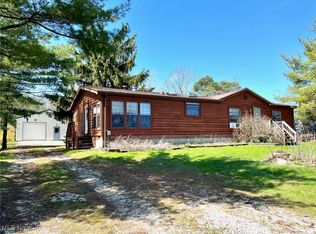 14862 Bundysburg Rd, Middlefield, OH 44062