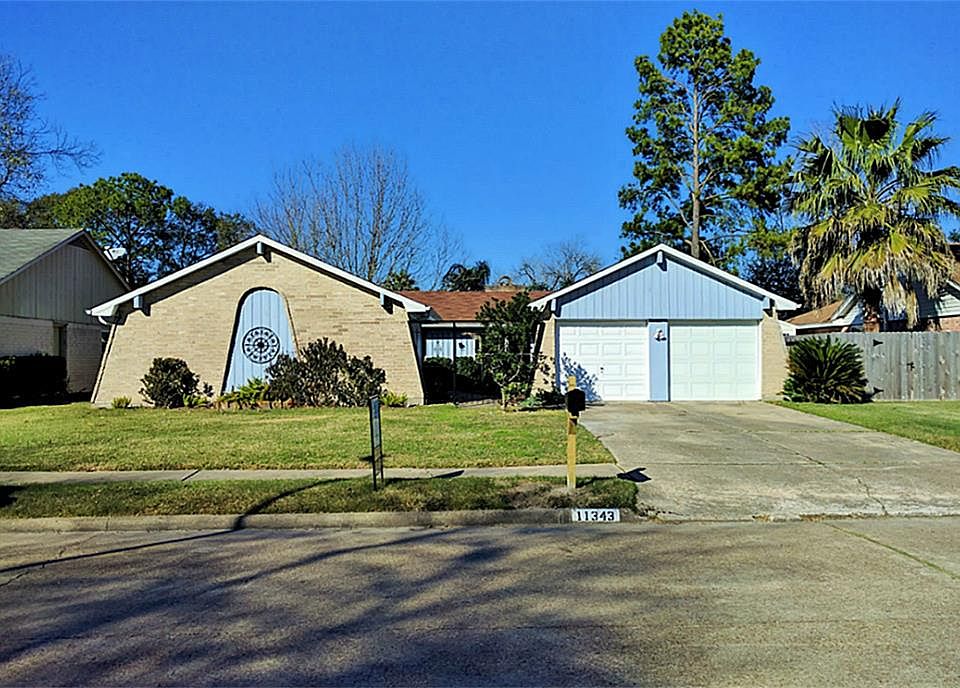 1st image of 11343 Angelique Dr