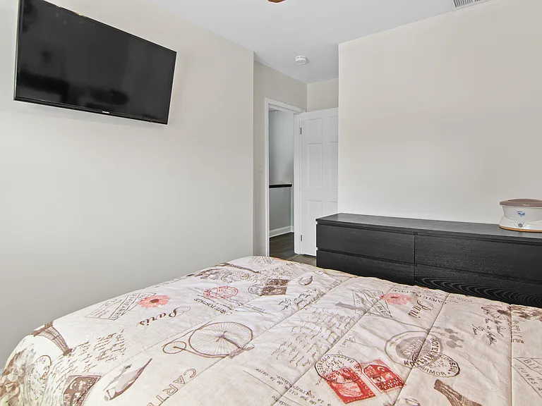 7825 Charlesmont Rd — Photo 17