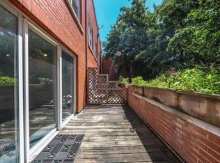 933 N Racine Ave, Chicago, IL 60642