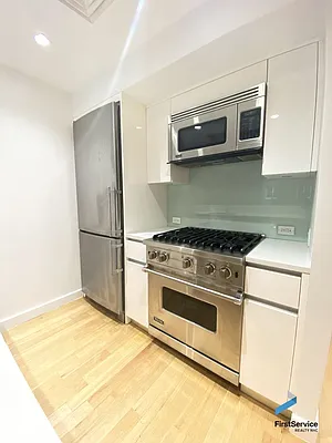 Rented by FirstService Realty (legacy) | media 20