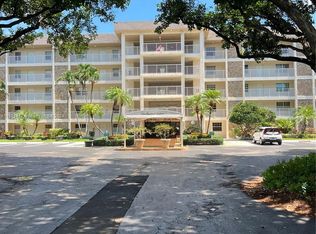 3503 Oaks Way APT 401, Pompano Beach, FL 33069