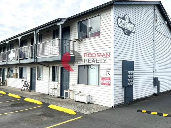 Studio West Apartments, 4511 Ocean Beach Hwy, Longview, WA 98632