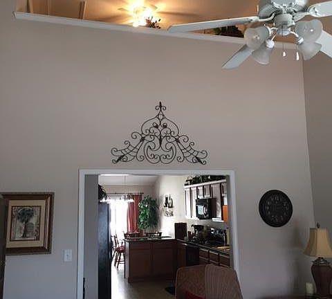 4th image of 1048 Harold Lee Dr