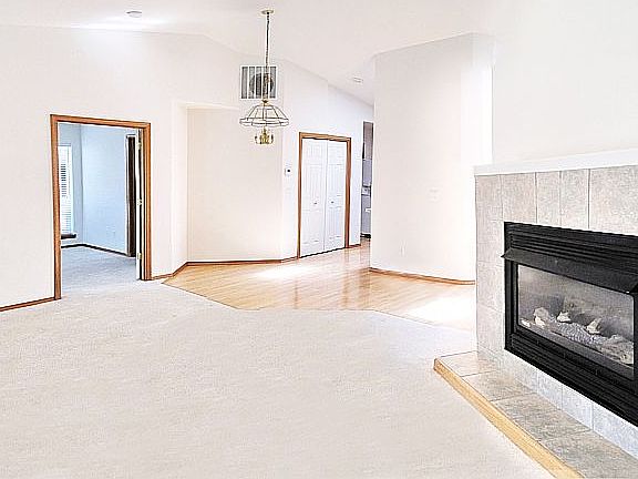 Vaulted Family Room
