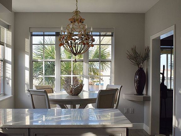 Breakfast nook
